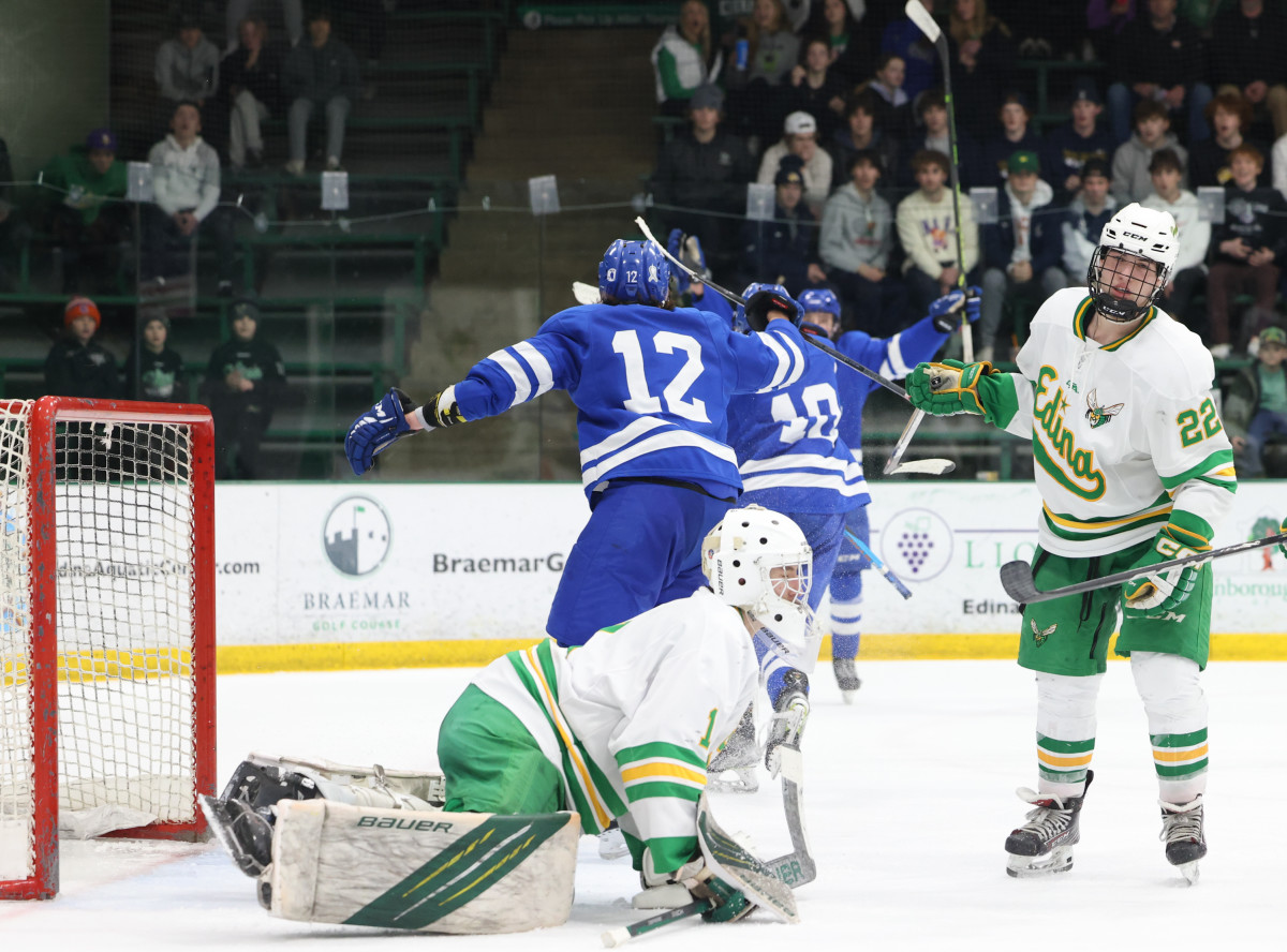 Minnetonka vs Edina Feb11-23 Jeff Lawler46